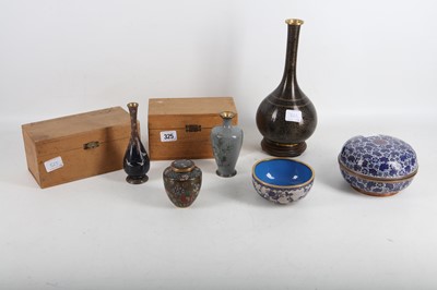 Lot 325 - A small collection of Japanese cloisonne,...