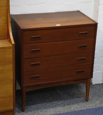 Lot 348 - A 1960'S DANISH TEAK CHEST OF DRAWERS (67cm x...