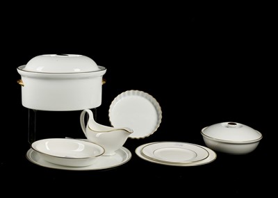 Lot 371 - Wedgwood 'California', an extensive dinner...