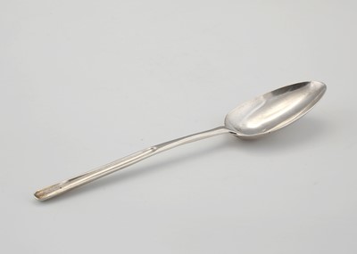 Lot 555 - Antique George III Sterling Silver marrow...