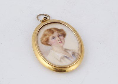 Lot 596 - Antique 15ct Gold locket pendant Of plain...