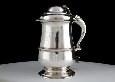 Lot 676 - Antique George III Sterling Silver lidded...