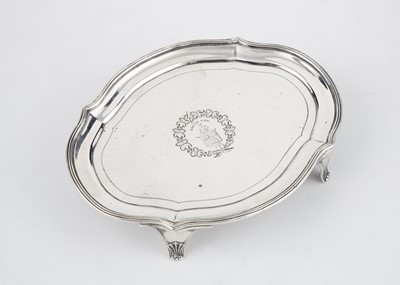 Lot 698 - Antique George III Sterling Silver teapot...