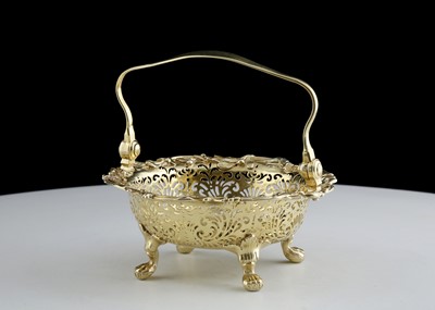 Lot 753 - Antique George II Sterling Silver gilt bon bon...