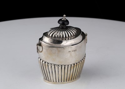 Lot 620 - Antique Edwardian Sterling Silver tea caddy ...