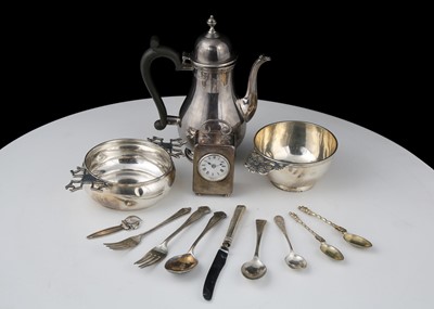 Lot 867 - A mixed lot of Sterling Silver items to...