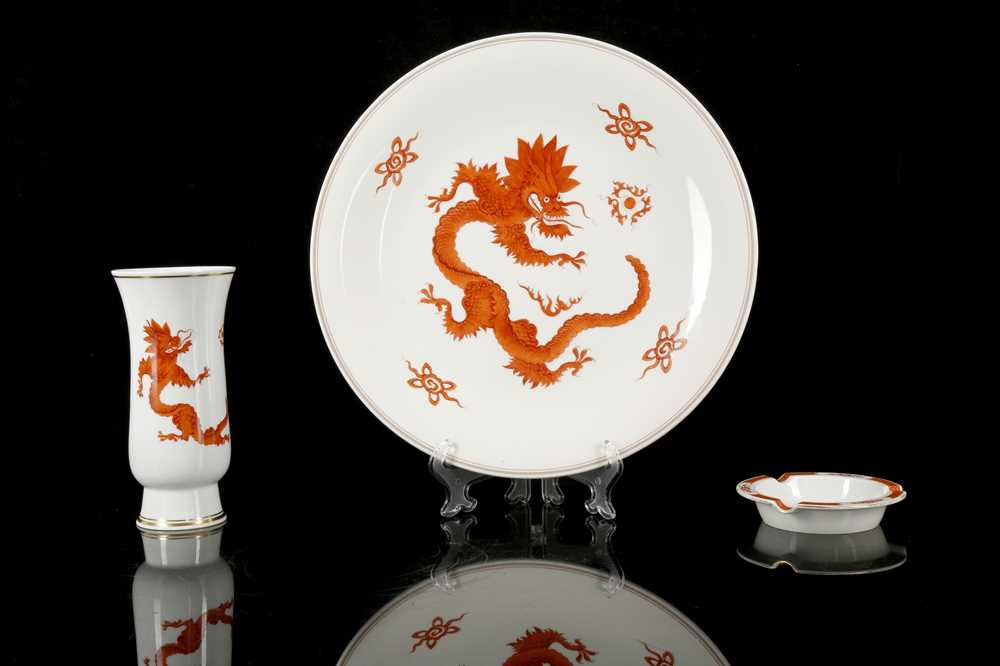 Lot 462 - A COLLECTION OF MEISSEN 'RED MING DRAGON...