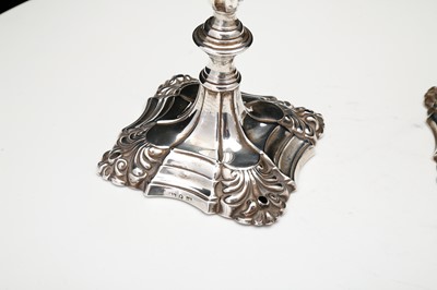 Lot 365 - A pair of William IV antique sterling silver...