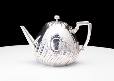 Lot 423 - A Victorian antique sterling silver teapot,...