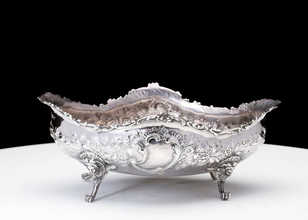 Lot 305 - A French antique silver basket, 950 standard,...