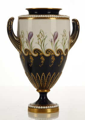 Lot 348 - A FINE ROYAL WORCESTER PORCELAIN TWIN-HANDLED...