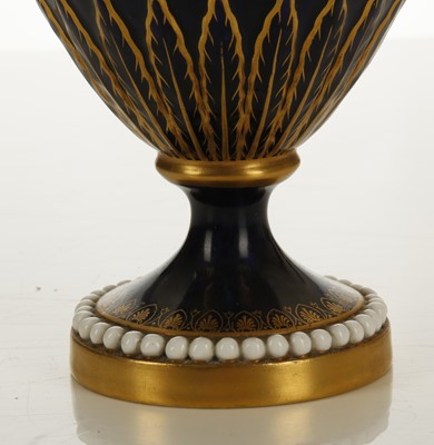 Lot 348 - A FINE ROYAL WORCESTER PORCELAIN TWIN-HANDLED...