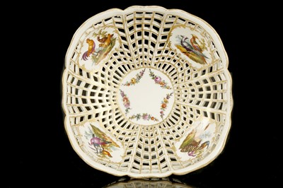 Lot 331 - A BERLIN PORCELAIN RETICULATED ORNITHOLOGICAL...