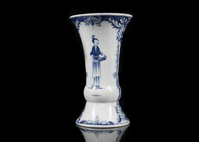 Lot 314 - A WORCESTER PORCELAIN VASE, circa 1770, of...