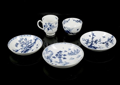 Lot 387 - A COLLECTION OF WORCESTER PORCELAIN TEAWARE,...