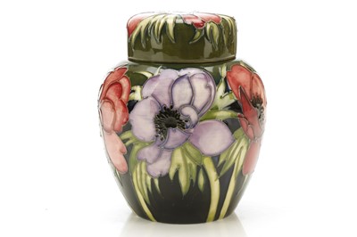 Lot 427 - A MOORCROFT POTTERY GINGER JAR AND COVER,...