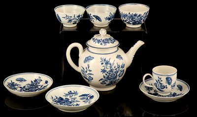 Lot 108 - A COLLECTION OF BLUE AND WHITE WORCESTER...