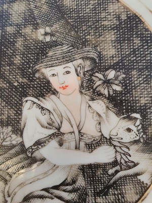 Lot 371 - A CHINESE GRISAILLE-DECORATED 'EUROPEAN LADY WITH LAMB' DISH.