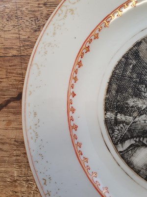 Lot 371 - A CHINESE GRISAILLE-DECORATED 'EUROPEAN LADY WITH LAMB' DISH.
