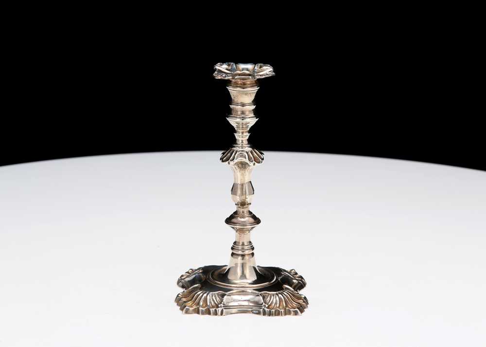 Lot 402 - An early George III antique sterling silver...