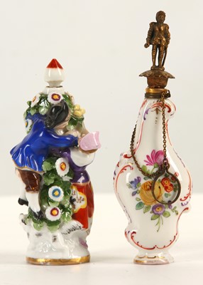 Lot 128 - A KPM BERLIN PORCELAIN SCENT BOTTLE AND GILT...