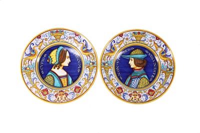 Lot 104 - A PAIR OF DERUTA MAIOLICA PORTRAIT CHARGERS,...