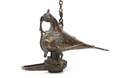 Lot 214 - A SOUTH INDIAN DECCANI, BRONZE PARROT SHAPED...