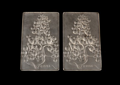 Lot 191 - A PAIR OF LALIQUE 'RAISIN MUSCAT' FROSTED...