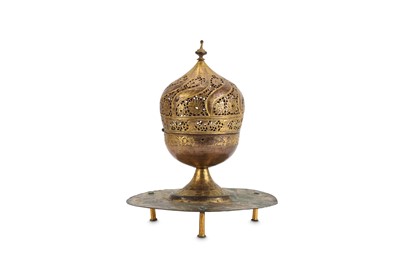 Lot 191 - A LATE 17TH / EARLY 18TH CENTURY TURKISH...