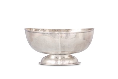 Lot 199 - An Italian 800 standard silver footed bowl,...