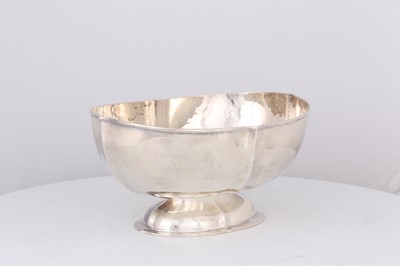 Lot 199 - An Italian 800 standard silver footed bowl,...