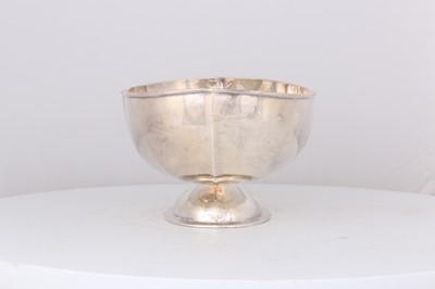 Lot 199 - An Italian 800 standard silver footed bowl,...