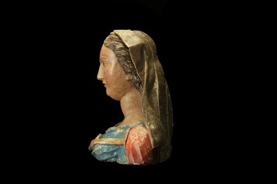 Lot 27 - A POLYCHROME CARVED STONE BUST OF THE VIRGIN...
