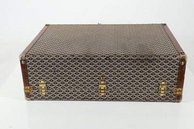 Lot 223 - Set of vintage Goyard luggage, 20th century,...