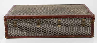 Lot 223 - Set of vintage Goyard luggage, 20th century,...