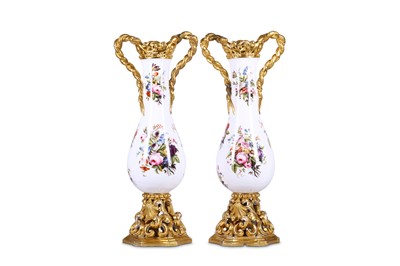Lot 259 - A PAIR OF 19TH CENTURY FRENCH PORCELAIN VASE...