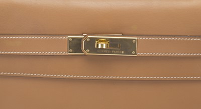 Lot 286 - Hermes Natural Chamonix Kelly Sellier 32,...