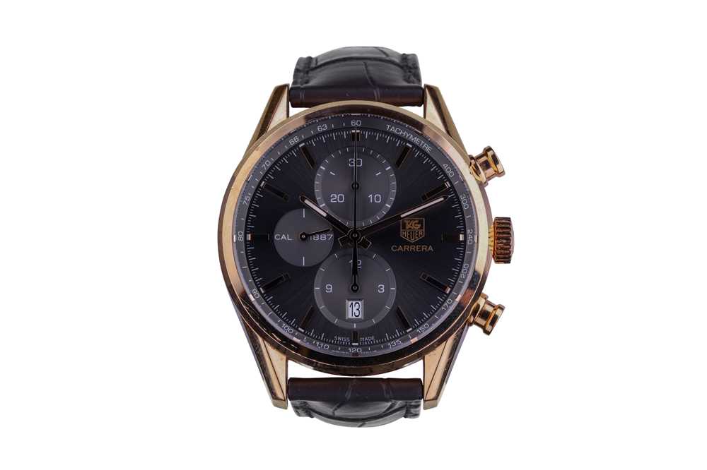 Lot 11 - TAG HEUER. AN I8K ROSE GOLD AUTOMATIC CALENDAR...