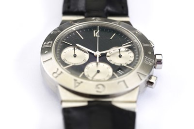 Lot 51 - BVLGARI. A STAINLESS STEEL QUARTZ CHRONOGRAPH...