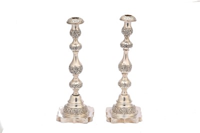Lot 307 - Judaica - A pair of George V antique sterling...