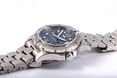 Lot 88 - BREITLING. A STAINLESS STEEL AUTOMATIC...