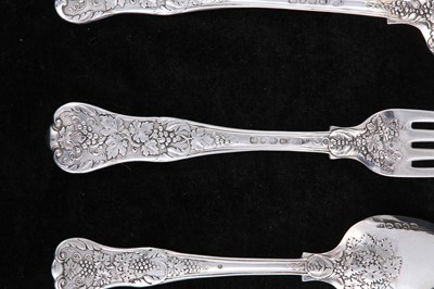 Lot 86 - Trailing Vine Pattern - An extremely rare...