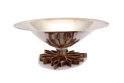 Lot 147a - A cased modern silver footed bowl, probably...