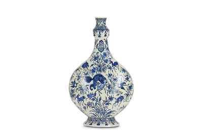 Lot 138 - A LARGE SAFAVID-STYLE SAMSON POTTERY BOTTLE...