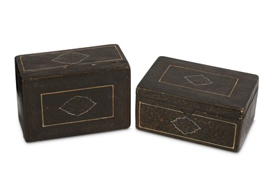 Lot 163 - TWO LACQUERED PAPIER-MÂCHÉ BOXES Zand or early...