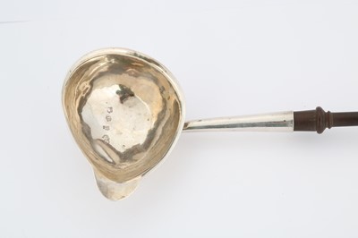 Lot 113 - A George II antique sterling silver punch...