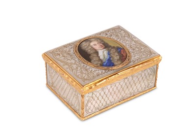 Lot 43 - A 19th century gold and mother of pearl...