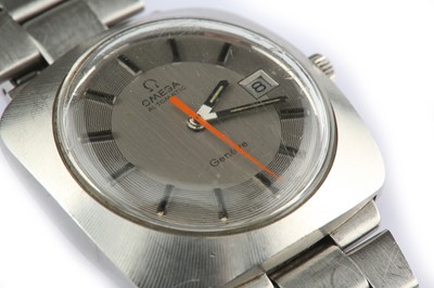 Lot 82 - Omega. A stainless steel automatic calendar...