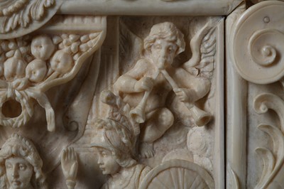 Lot 26 - A 19TH CENTURY DIEPPE IVORY RELIEF OF THE...