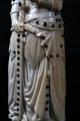 Lot 23 - A 19TH CENTURY DIEPPE IVORY FIGURE OF JOAN OF...
